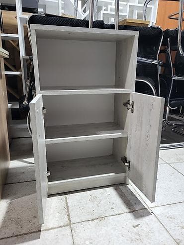 kitab dolabi: Açıq rəfli və qapılı kompakt şkaf - Material: ağac teksturalı — 7