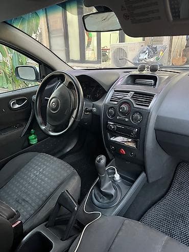reno kangoo: Renault Mégane Grandtour (aile universal), ağ rəng - Kuzov: universal — 2