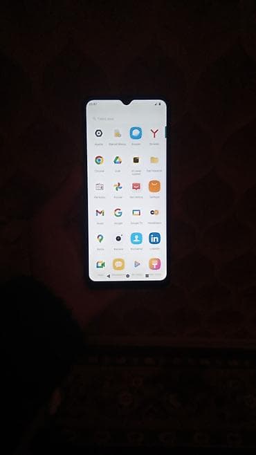 ayfon 5s satilir: - Platforma: Android (MIUI), Google xidmətləri və Mi tətbiqləri — 3