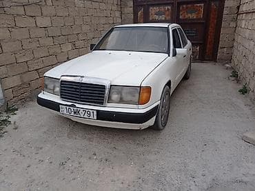 128 style bmw: Mercedes-Benz E-Sinif (W124) sedan - Kuzov: ağ rəng, 4 qapı, orijinal — 1