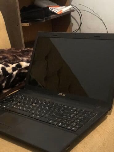 ASUS noutbuk - Marka/model: ASUS (qara korpus, teksturalı qapaq) -