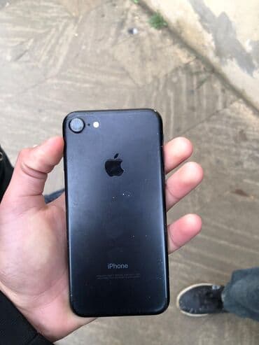 Apple iPhone: IPhone 7, Qara, Barmaq izi — 3