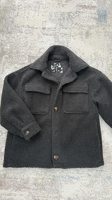 qara jaket: Qara rəngli teddiyə bənzər toxumalı şaket/kurtka. Yumşaq, qalın və — 1