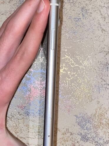 iphone mingəçevir: IPhone 11, Ağ, Face ID — 3