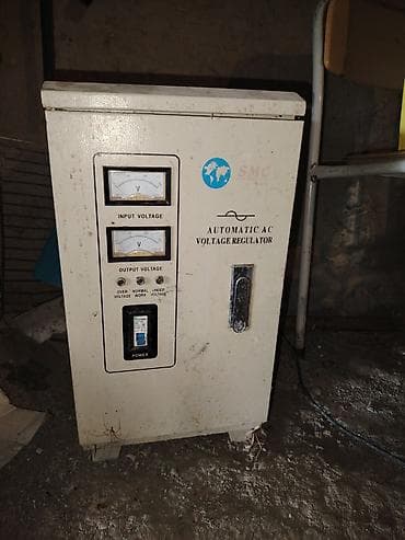 Cihazın əsas məqsədi gərginliyi stabil saxlamaqdır. Girişə neçə volt — 1