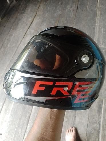 Motonəqliyyat: Mototəkər/Moped kaskası – FREE brendi - Tam üzlü (full-face) dizayn - — 1
