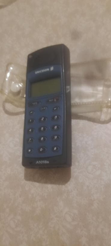 panel cit: Ericsson A1018s mobil telefon - Model: Ericsson A1018s (GSM) - — 2