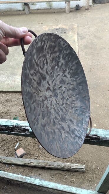 demir saç: Dəmir sac tava – açıq havada və ocaq üzərində bişirmə üçün. ayaqlıgda — 1