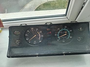 VAZ/Lada klassik modellər üçün analoq cihazlar paneli və konsol