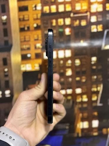 IPhone 15 Pro Max, 256 GB, Black Titanium, Face ID — 2