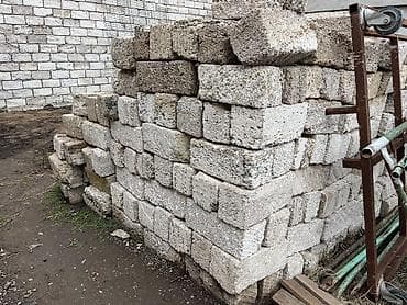 das bazar: 600-700 eded kubik, unvan Merdekan — 1