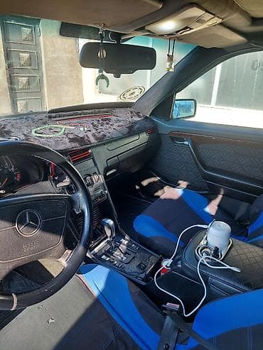 kia clarus 1997: Mercedes-Benz C-Class: 2.2 l | 1995 il Sedan — 10