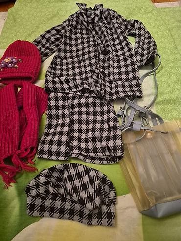 Комплекты одежды: Uşaq geyimləri dəsti 1) Qalın kapüşonlu jilet: - Boz rəng, xırda — 3