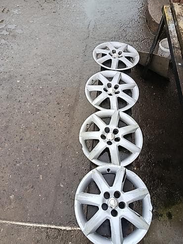 İşlənmiş Kolpak Toyota R 16