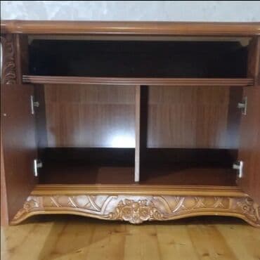 hinduska etinin qiymeti: Yüksək keyfiyyətli, Malayziya istehsalı klassik üslubda TV altlığı — 7