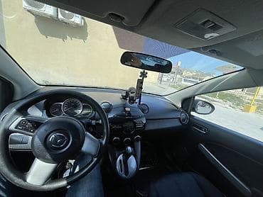 Мототранспорт: Mazda 2: 1.5 л | 2011 г. Хэтчбэк — 10