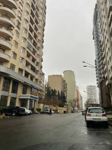 neftciler kiraye ev: Elimlər metrosunun yaxınlığında H cavid parkına yaxın yerləşən 9 — 18