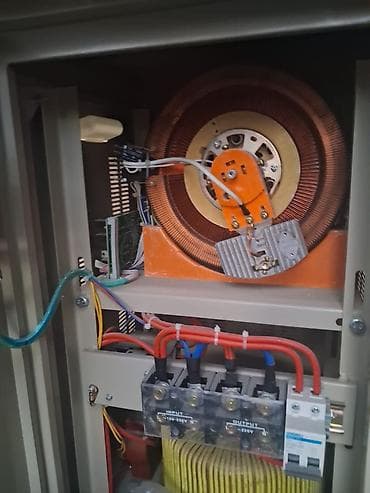 qaz balonlari: Andeli SVC-30000VA – AC Avtomatik Gərginlik Tənzimləyicisi — 2