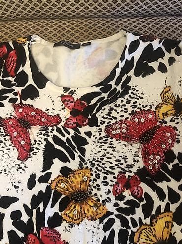 Digər qadın geyimləri: Hər biri 10 man qara jaketdən başqa,çünki o çox baha alınıb — 10