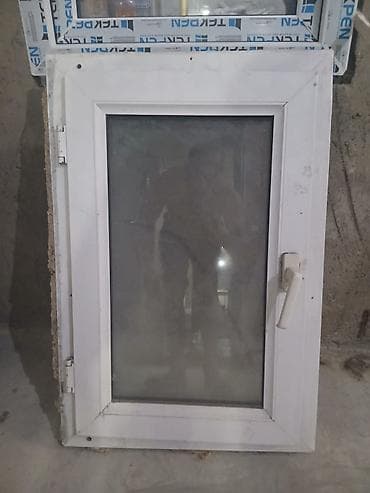 İşlənmiş İkiqat şüşə paketi Plastik pəncərə, Еni: 50 sm, Uzunluğu: 90 sm