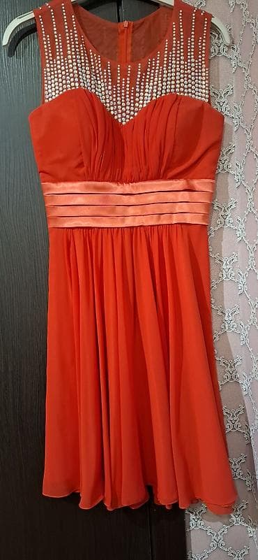 Qadın gecə/ziyafət donu – narıncı-nar çiçəyi rəng - Model: qolsuz