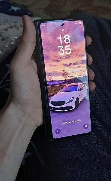 smsung: Samsung Galaxy Z Fold 3, 256 GB, rəng - Qara, Barmaq izi — 1