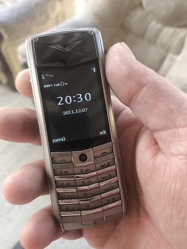 nokia e 52: Vertu rəng - Boz, Düyməli — 2