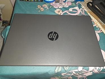 hp katric: HP noutbuk – 15.6" FHD (1920×1080) ekran, gümüşü gövdə. Texniki — 1