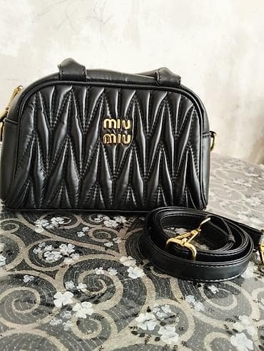 muncuq çantalar: Çiyin çantası, Miu Miu — 2