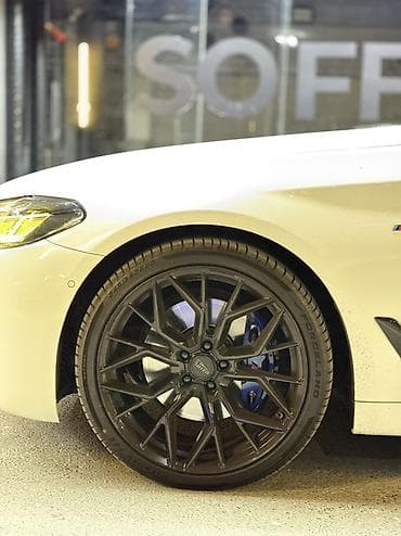 Колеса в сборе: Диск R 20, 5 Болтов — 4