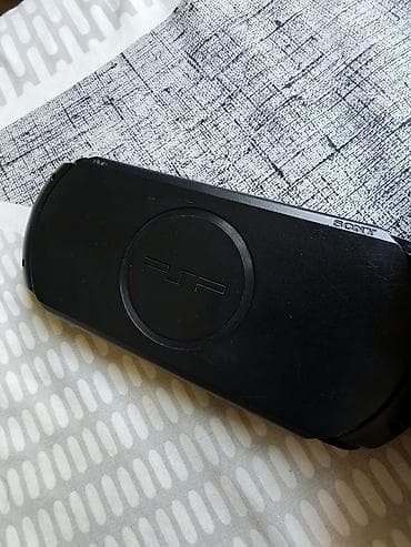 psp 2000: Psp Stret 1004 tam işlek vezde heçbir prblemi yoxdu herşeyi işlekdi — 3