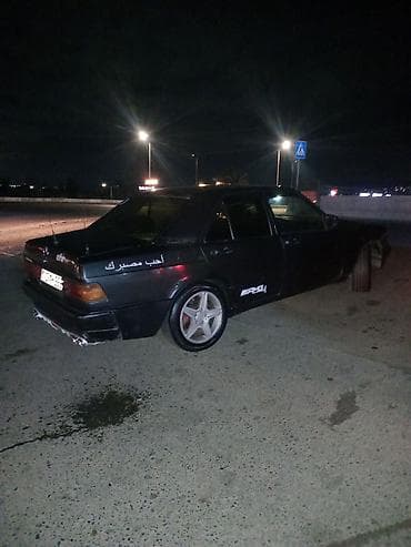 Motonəqliyyat: Mercedes-Benz 190 (W201): 1.8 l | 1990 il Sedan — 2