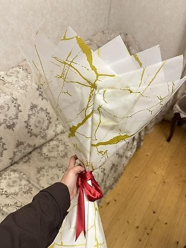 цветы 101 роза: 999 qızılgül kompozisiyası – böyük yuvarlaq buket - Tərkib: çoxsaylı — 2