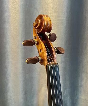gitara akustik: Yamaha YEV-104 Xereyi Güclendiricisi içine yığılmış Ela seslenmesi — 7