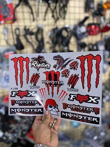 111 mator satilir: Motosiklet üçün brend stiker dəstləri Məzmun: - Harley-Davidson — 5