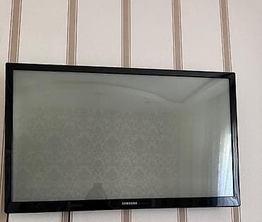 Elektronika: Samsung divar tipli TV 107 ekran - Ekran diaqonalı: təxminən 40–46 — 1
