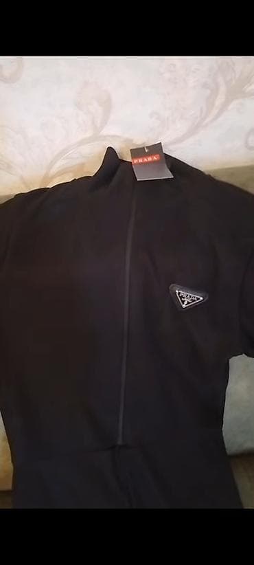 Kurtkalar: Qadınlar üçün qara rəngli rib-li toxumalı kombinezon - Model — 3