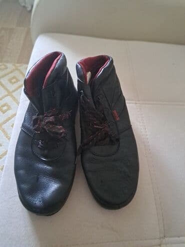 Işçi cekmeleri, temiz deri. 42 olcu., sekilde gorunduyu kimi lalafo.az -da Işçi cekmeleri, temiz deri. 42 olcu., sekilde gorunduyu kimi