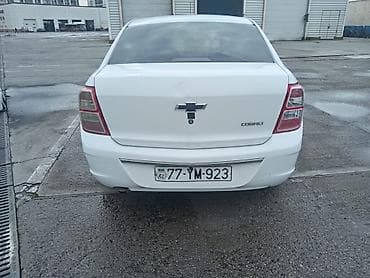 yeşqa satışı: Günlük arendaya verilir günlüyü 27azn.ilkin ödəniş 650azn.qalmağ şərti — 1