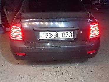 kia satisi: LADA Priora sedan - Kuzov: 4 qapılı sedan, tünd boz rəng - Mühərrik — 6