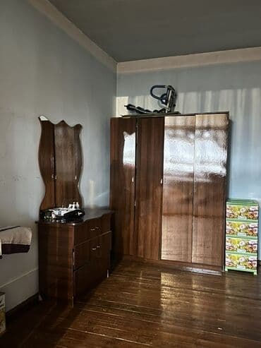 1 otaqli heyet evi: 7 otaqlı, 168 kv. m, Kredit yoxdur, Orta təmir — 22