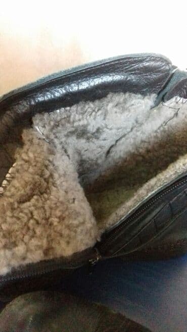 barya ayakkabı: Təmiz dəri botinkadi içi yun. Heç bir yerində çıriğı yoxdur. 80 — 2