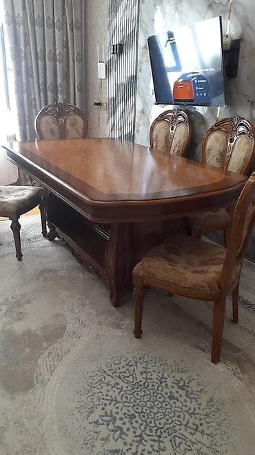 metbex stolu instagram: RumiMasa desti 8 stulnan 300₼ .Unvan Xirdalan&Rumi — 1
