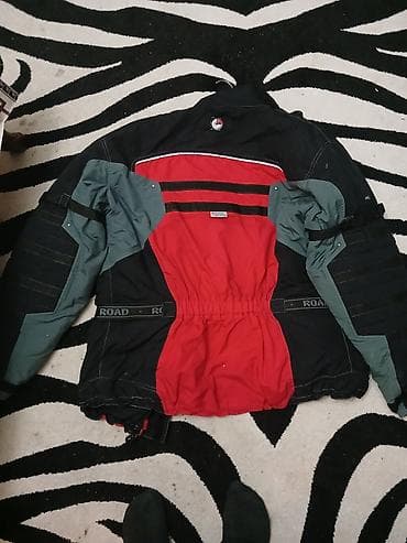 Moto gödəkçə – Road model - Rəng: qara/qırmızı/boz panellər -