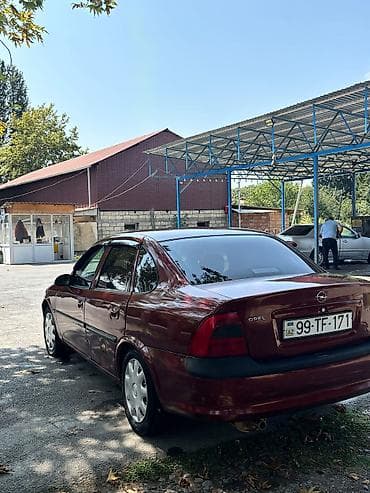 4 teker: Opel Vectra: 0.8 l | 1998 il 260 km Sedan — 5