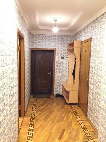 kirayə ev ayliq: Nizami metrosunun yaxınlığında 16 mertebeli binanın 3-cü mərtəbəsində — 13