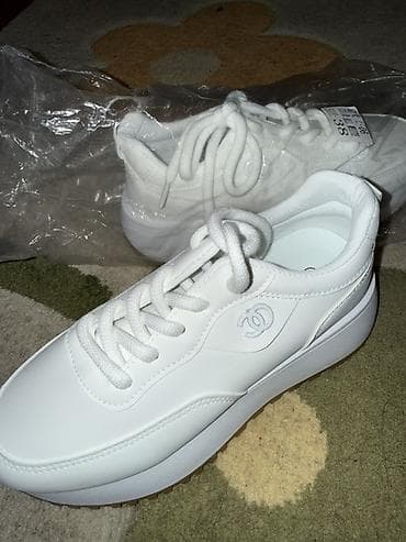 Yenidir. Real alıcıya endirim mümkündür — 2