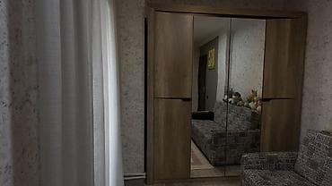 3 mertebe qab: 4 qapılı, Güzgülü, Qəhvəyi, Digər material, Açılan, Düz dolab — 5