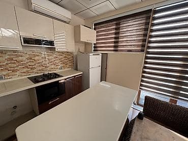 Qabyuyan maşın Hotpoint-Ariston, Tam qabaritli (60 sm.), Ayrıca dayanan — 9