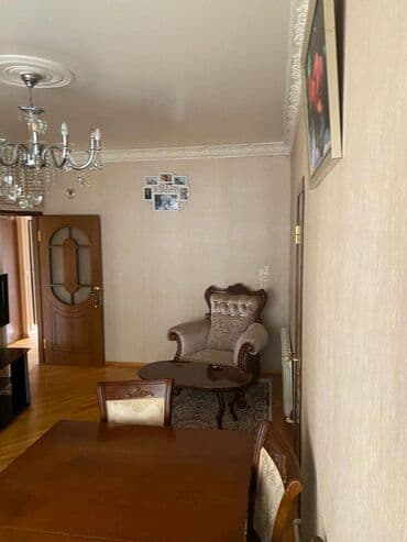 xacmazda tecili satilan evler: Bakı, 4 otaqlı, Köhnə tikili, m. Həzi Aslanov, 90 kv. m — 5